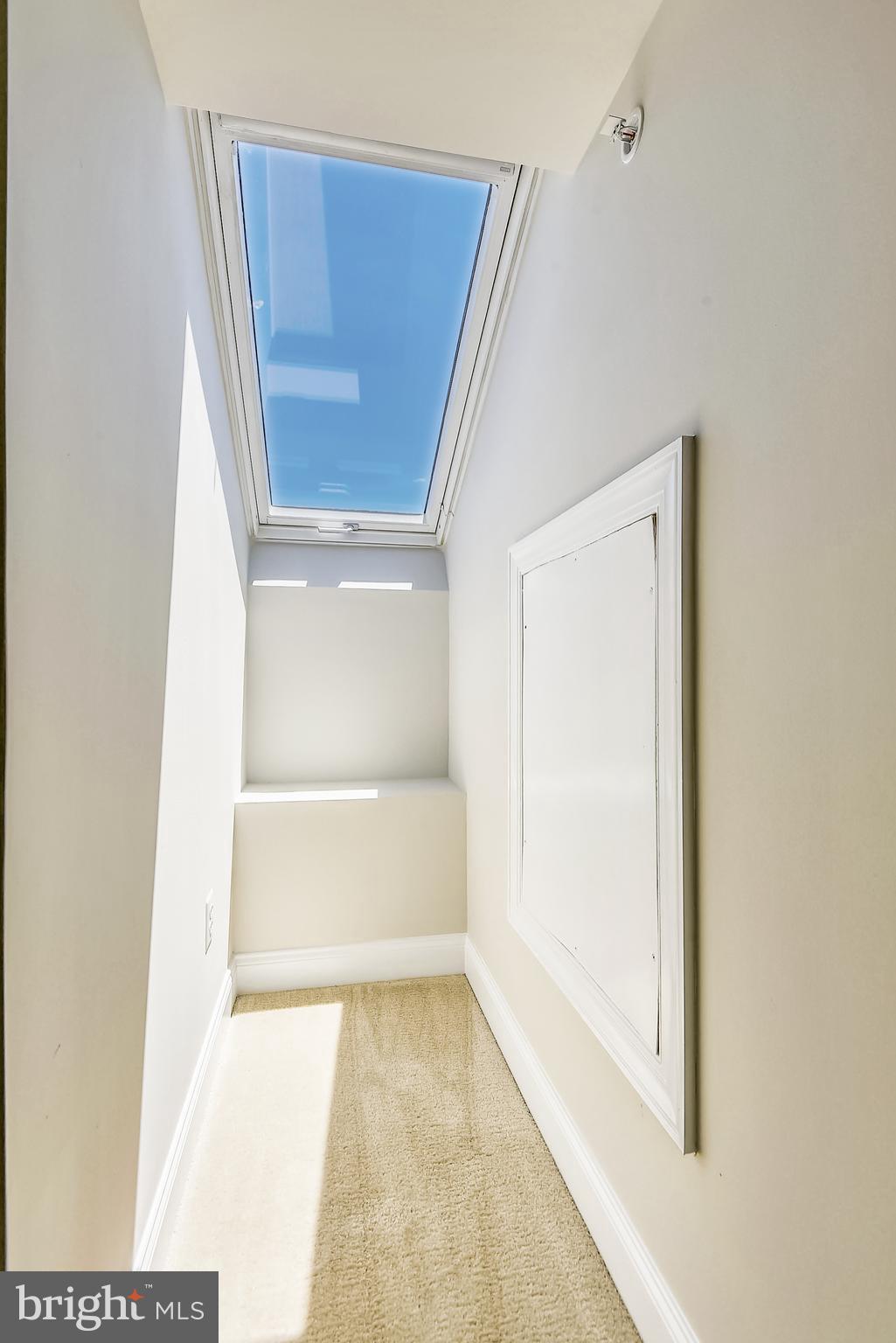 7670 Elmcrest Road Hanover, MD 21076 - Photo 50 of 70 LOFT has emergency egress