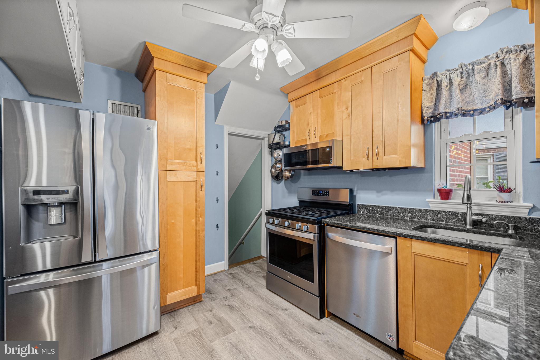 15 Tanglewood Road Catonsville, MD 21228 - Photo 12 of 33 Gallery Image 12