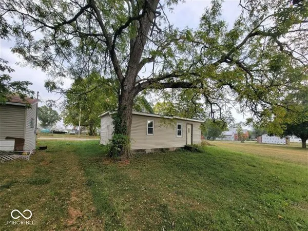 $14,900 | 105 North Sheridan Street, Ridgeville, IN 47380