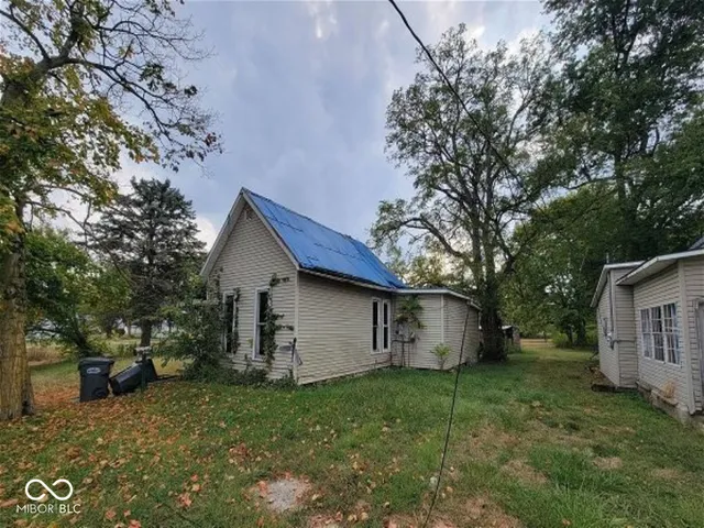 $17,900 | 105 North Sheridan Street, Ridgeville, IN 47380