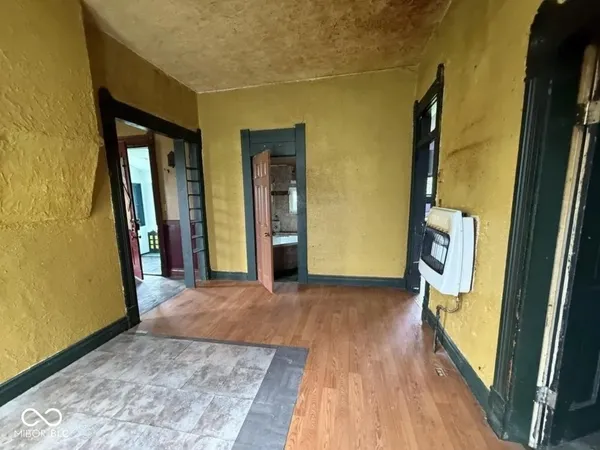 $14,900 | 105 North Sheridan Street, Ridgeville, IN 47380