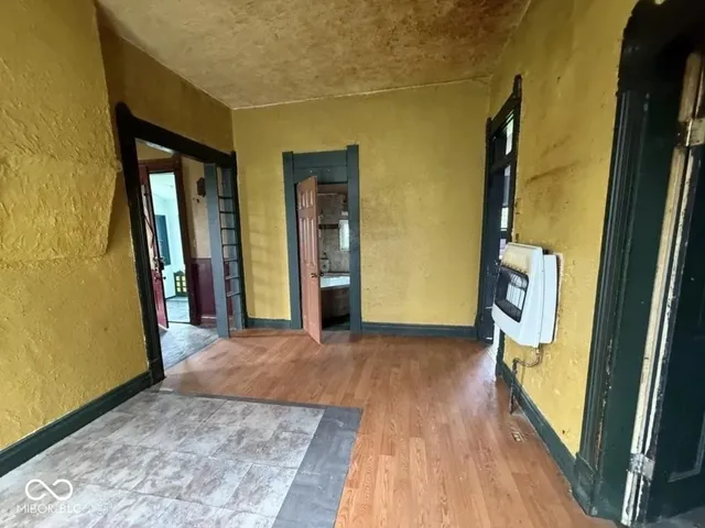 $17,900 | 105 North Sheridan Street, Ridgeville, IN 47380