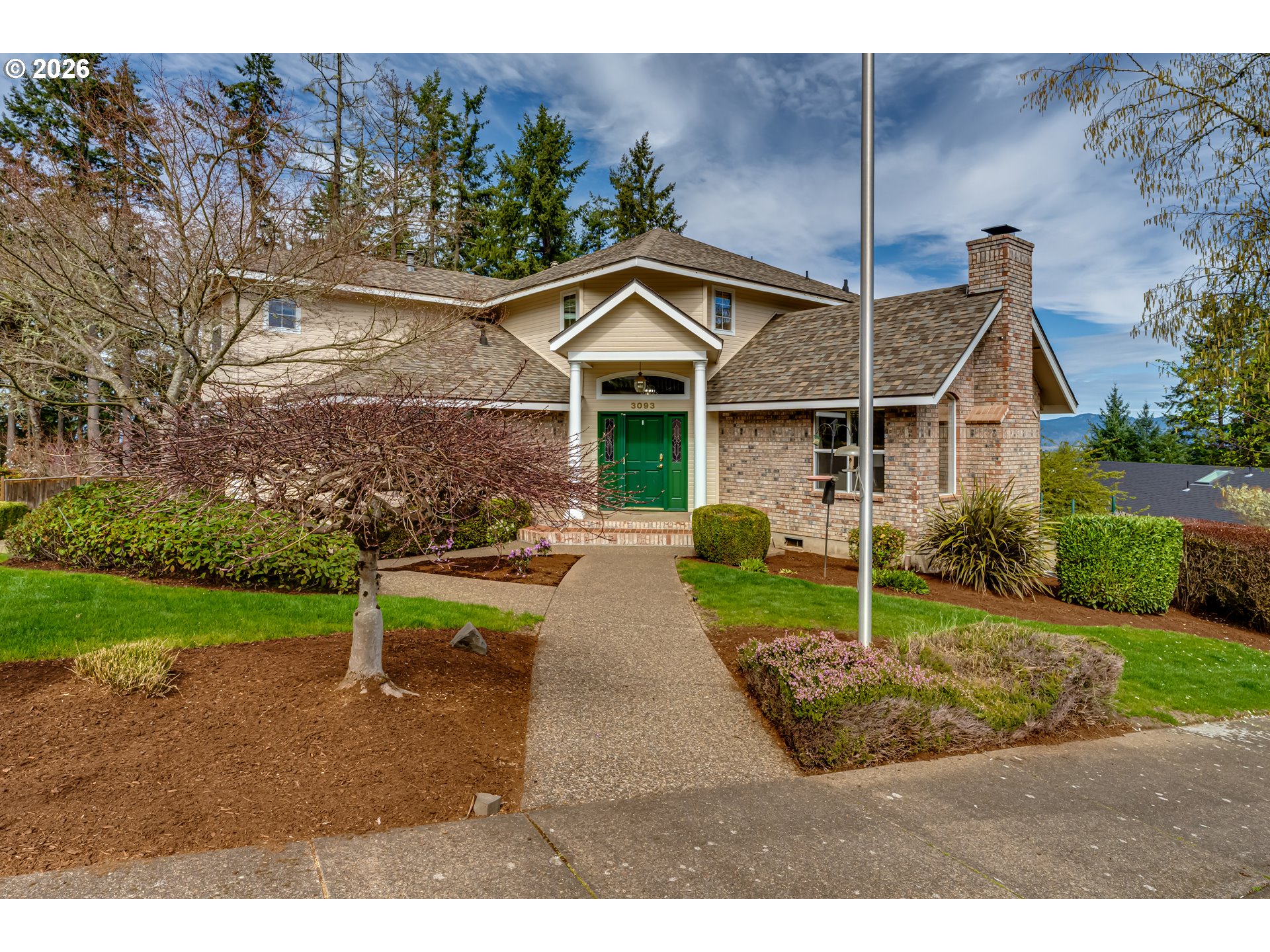 3093 Solomon Loop Eugene, OR 97405 - Photo 1 of 48