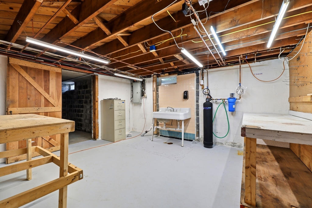 130 Connecticut Avenue Springfield, MA 01107 - Photo 39 of 40 a view of a storage & utility room