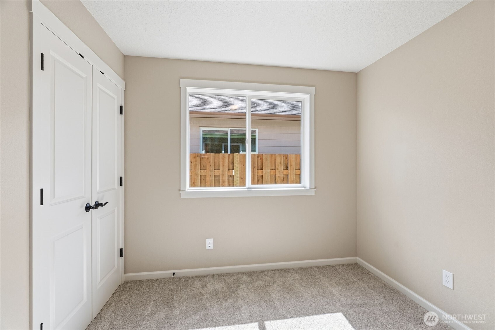 206 Douglas Street Longview, WA 98632 - Photo 22 of 29