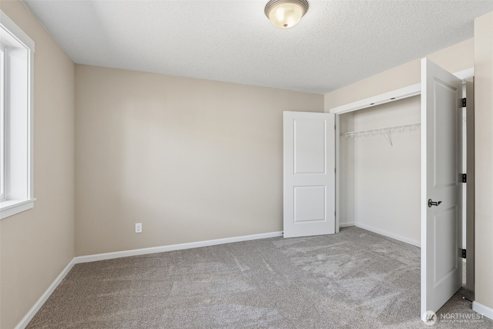 206 Douglas Street Longview, WA 98632 - Photo 25 of 29