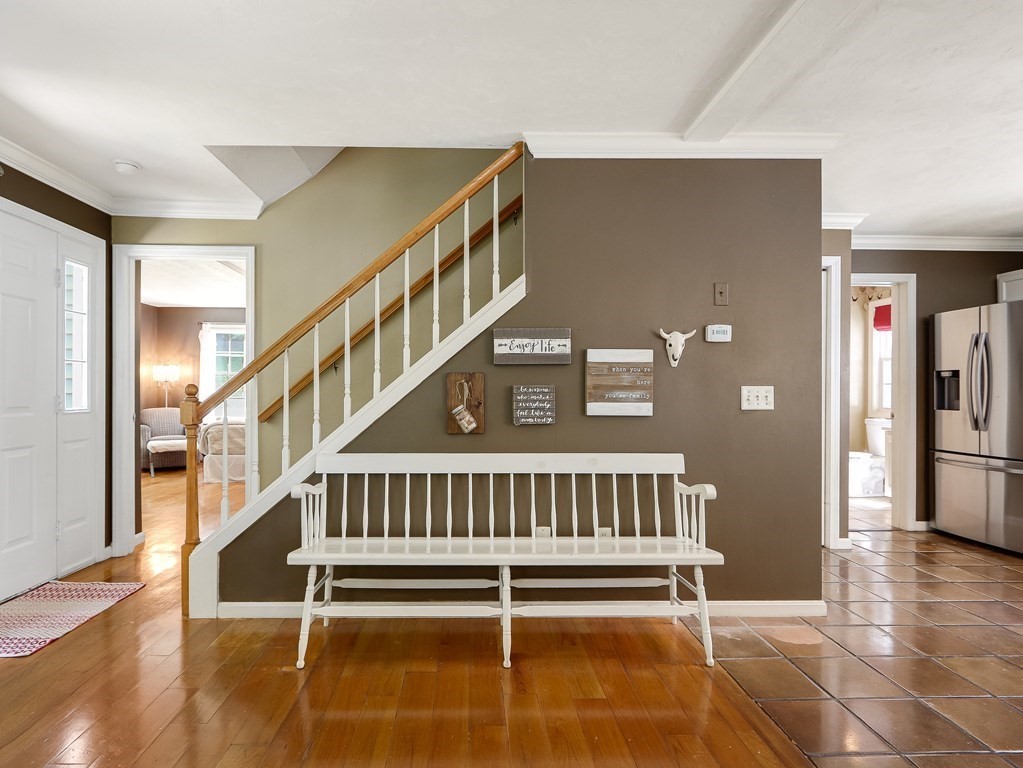 16 Old Boston Road Sutton, MA 01590 - Photo 9 of 30