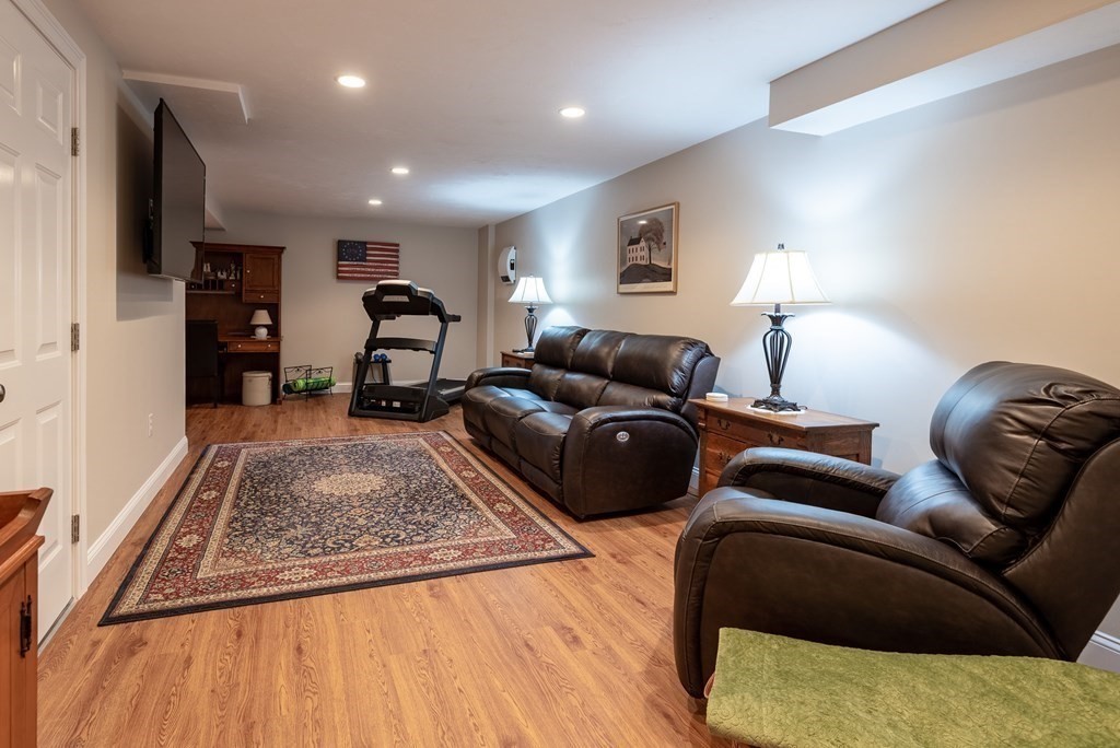 27 Beaver Pond Road, Unit 27 Milford, MA 01757 - Photo 29 of 41 Gallery Image 29