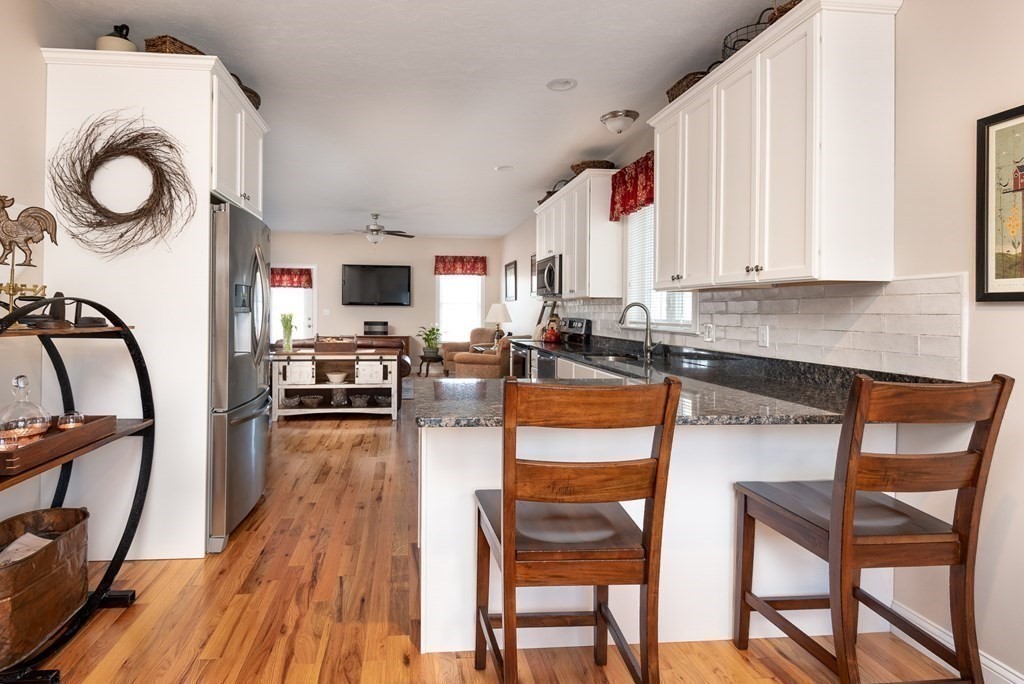 27 Beaver Pond Road, Unit 27 Milford, MA 01757 - Photo 8 of 41 Gallery Image 8