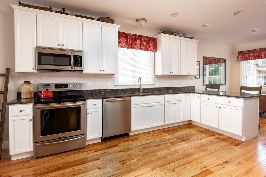 27 Beaver Pond Road, Unit 27 Milford, MA 01757 - Photo 9 of 41 Gallery Image 9