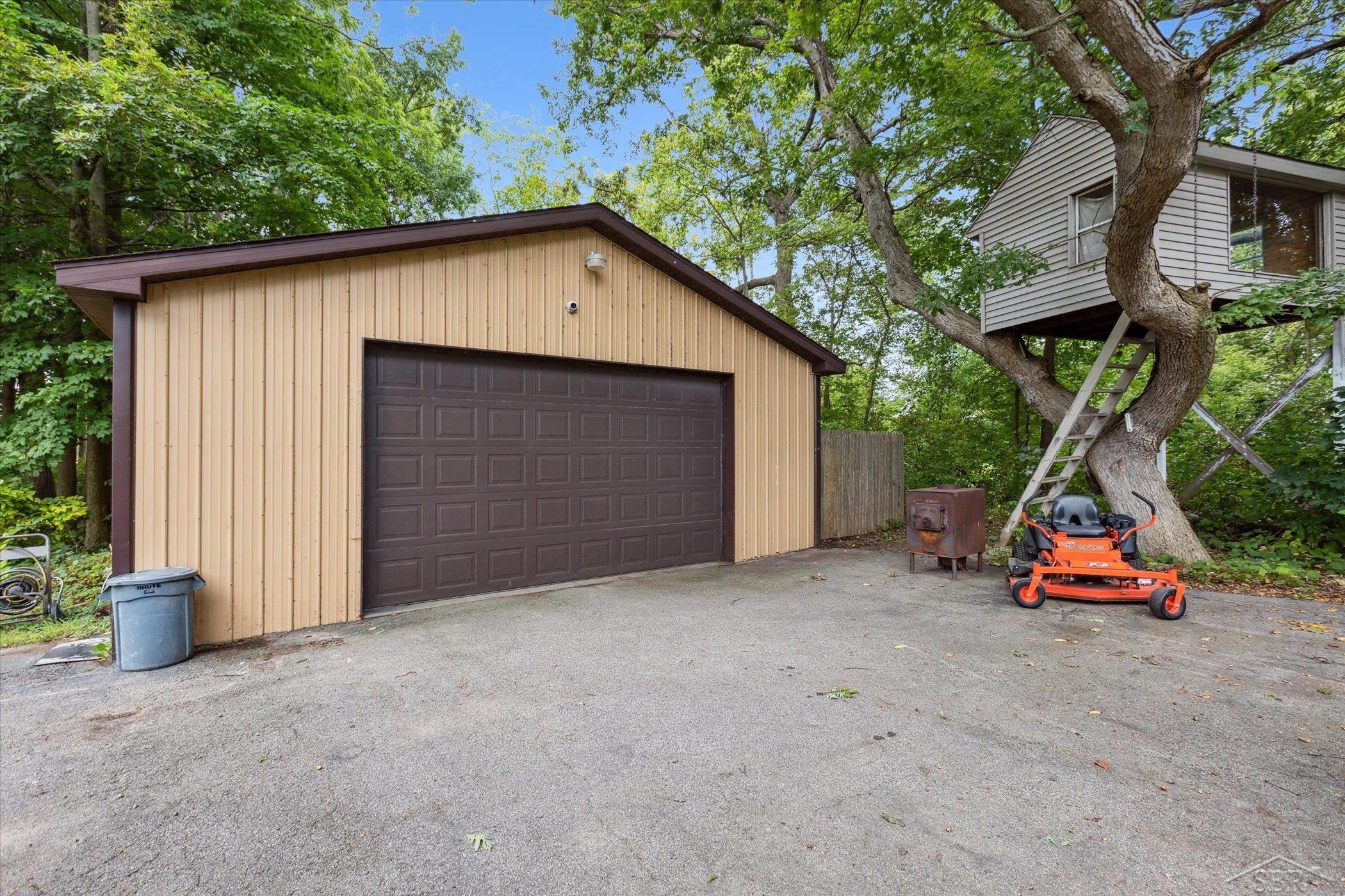 5277 Curve Road Freeland, MI 48623 - Photo 64 of 75