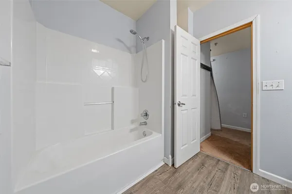 $288,000 | 18527 101st Ave Court East, Unit 217, Puyallup, WA 98375