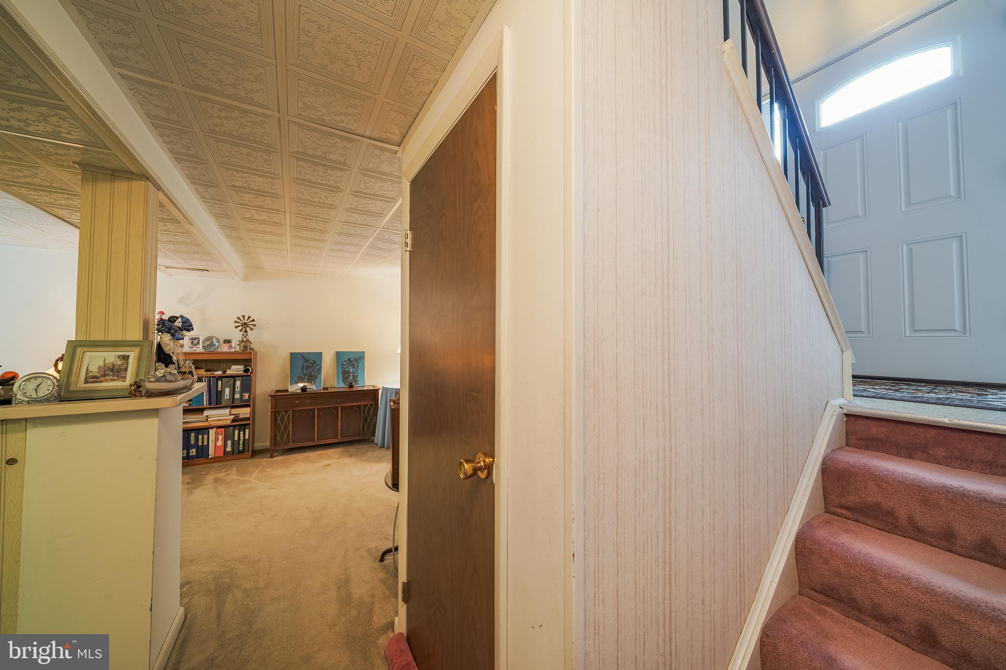 15408 Valencia Street Silver Spring, MD 20905 - Photo 16 of 27 Basement hallway/foyer