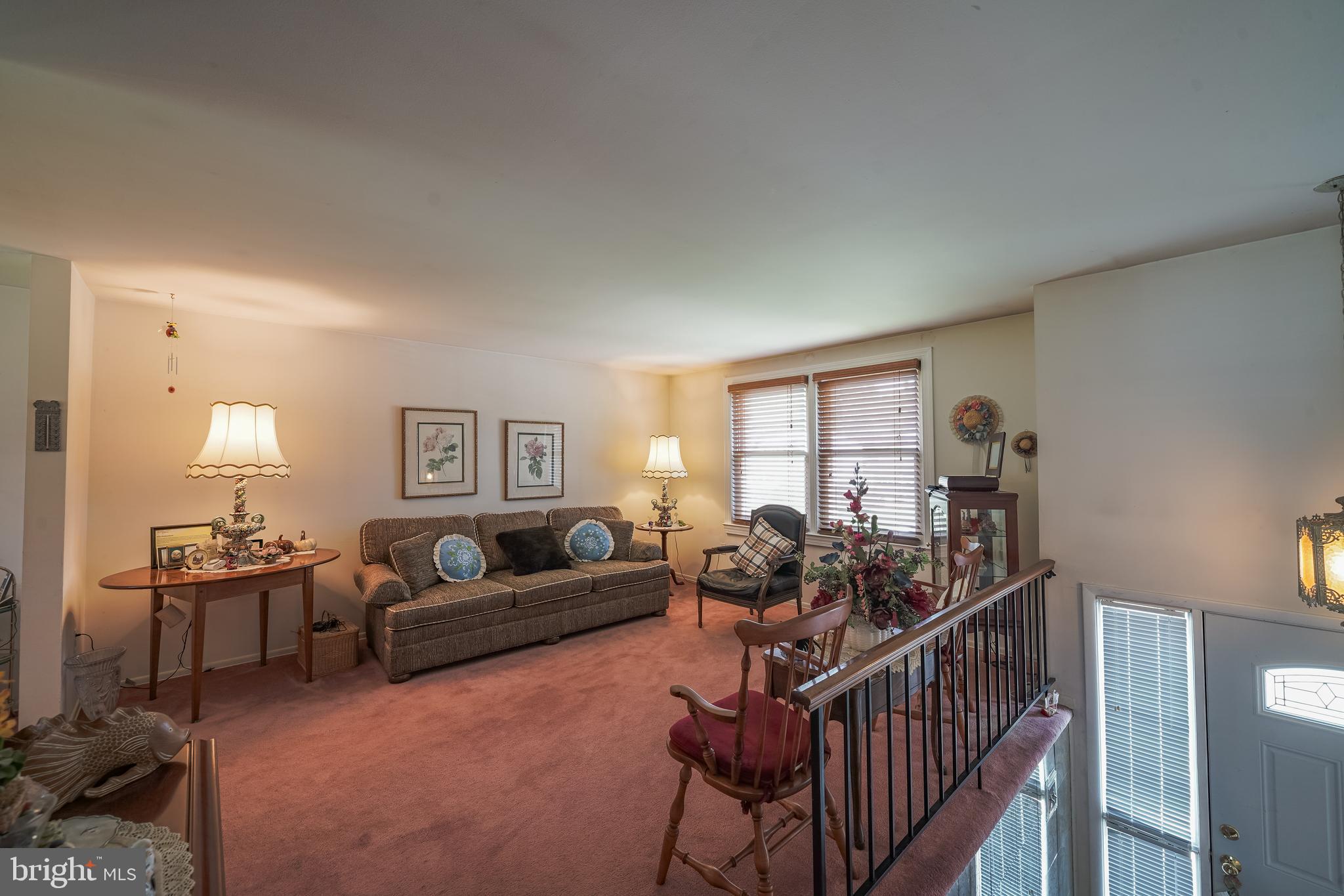 15408 Valencia Street Silver Spring, MD 20905 - Photo 2 of 27 Living room