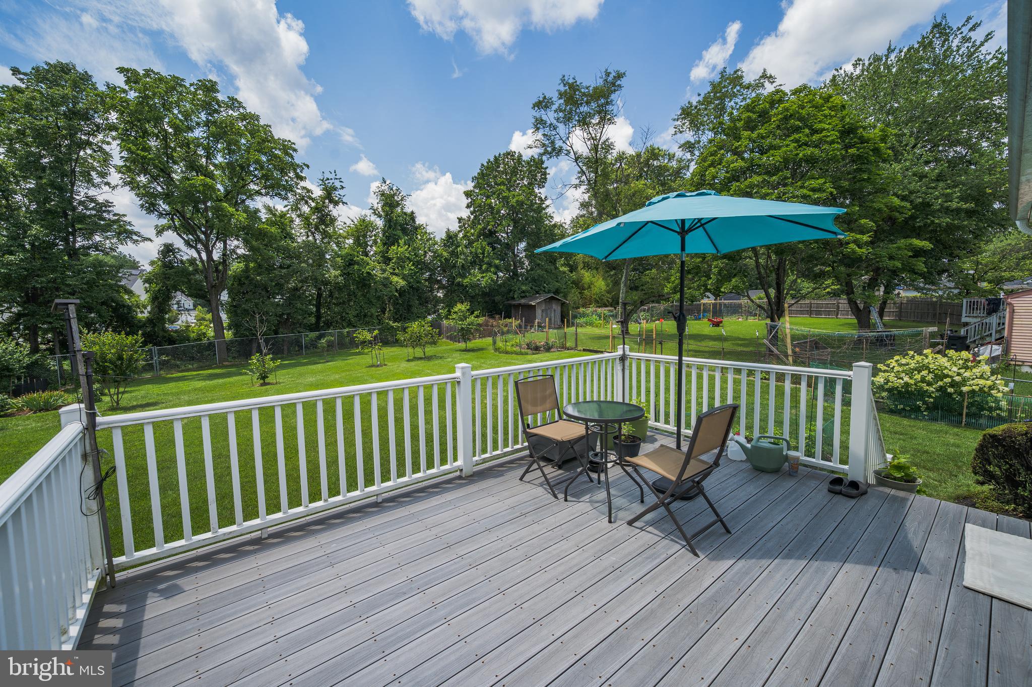 15408 Valencia Street Silver Spring, MD 20905 - Photo 24 of 27 Deck