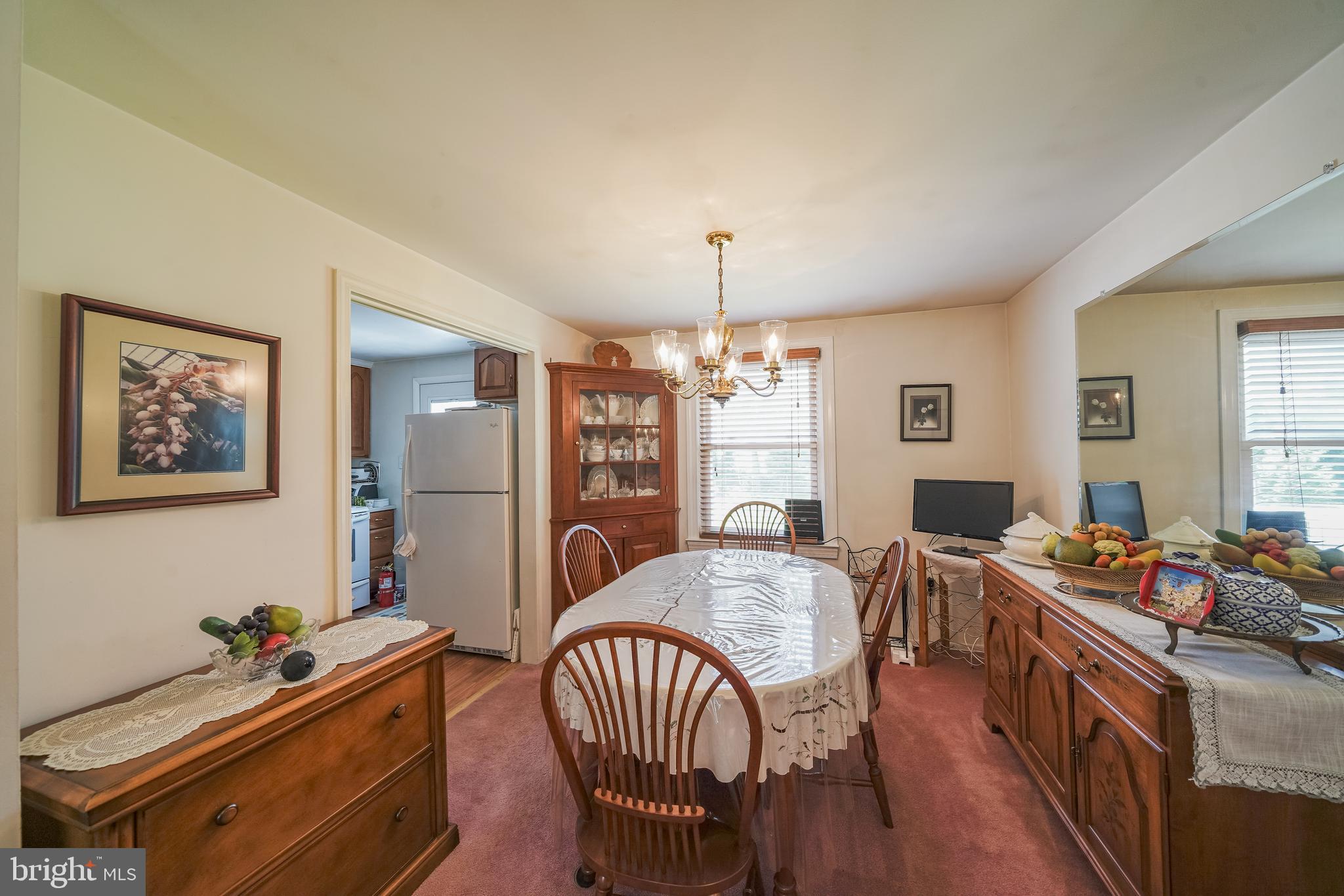 15408 Valencia Street Silver Spring, MD 20905 - Photo 5 of 27 Dining room