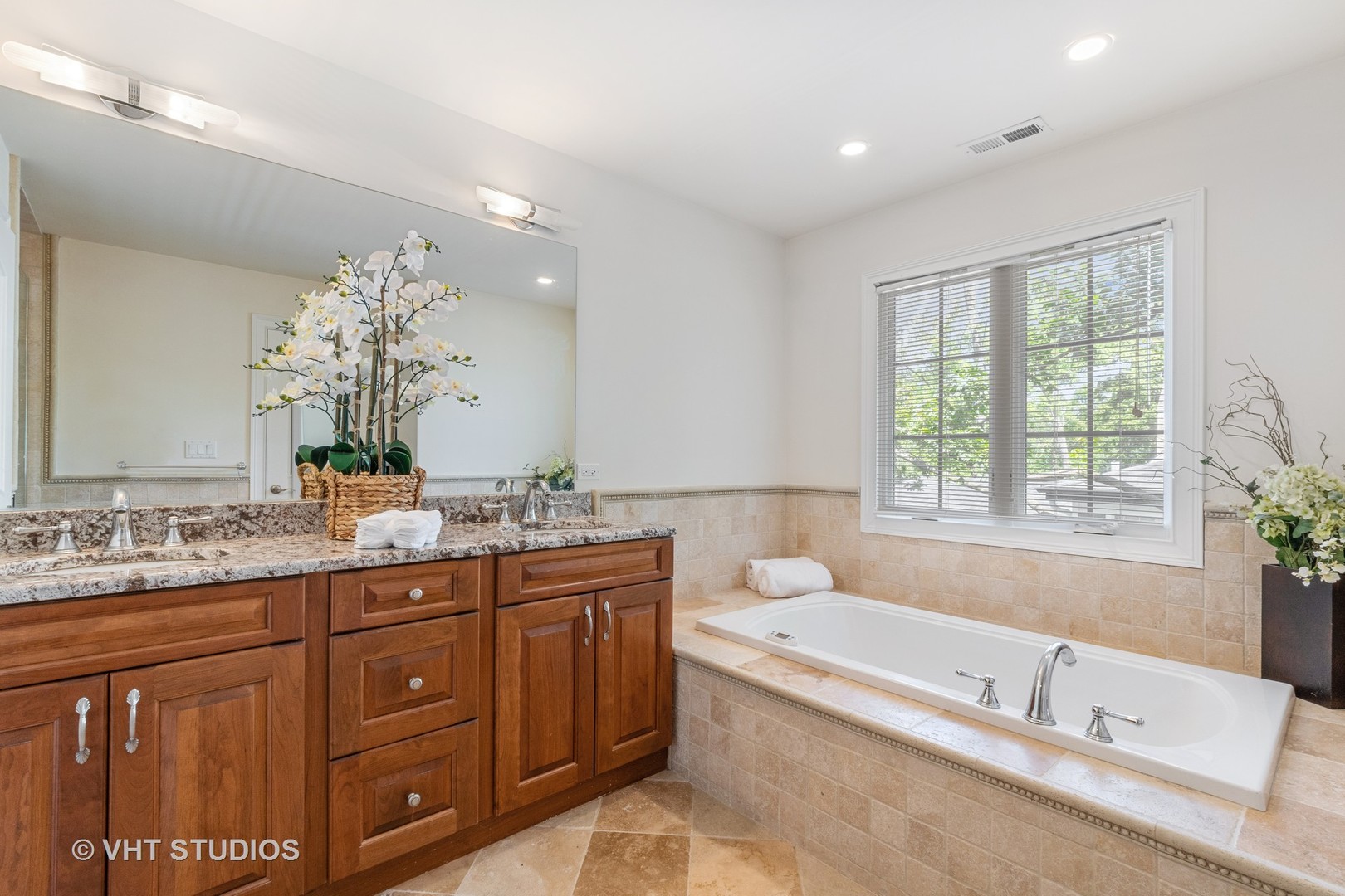 1619 Sunset Ridge Road Glenview, IL 60025 - Photo 17 of 32