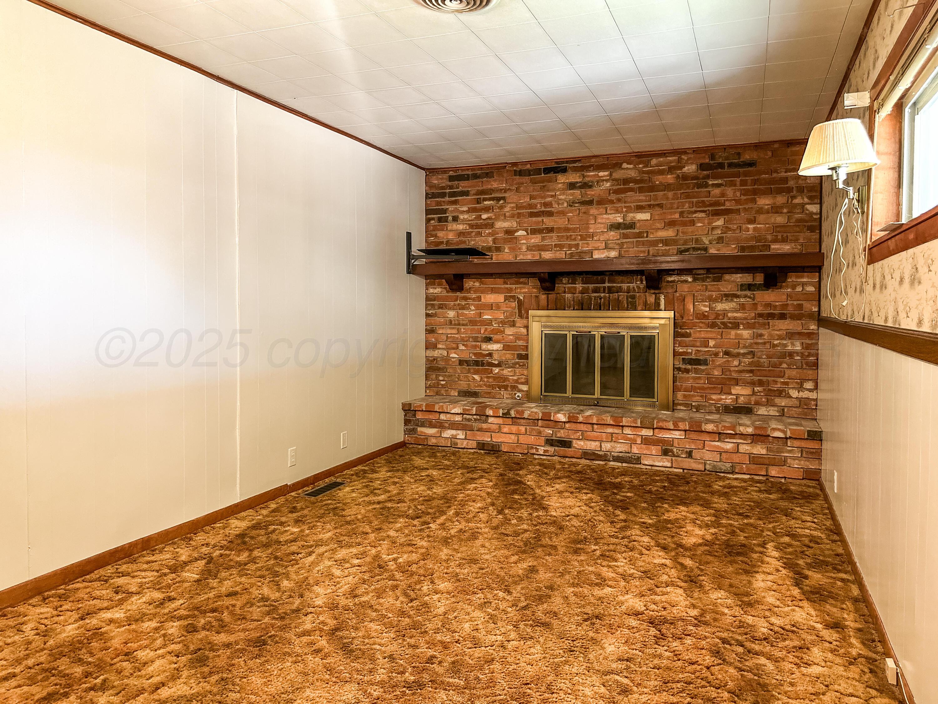 1705 Takewell Street Borger, TX 79007 - Photo 11 of 26 IMG_8666