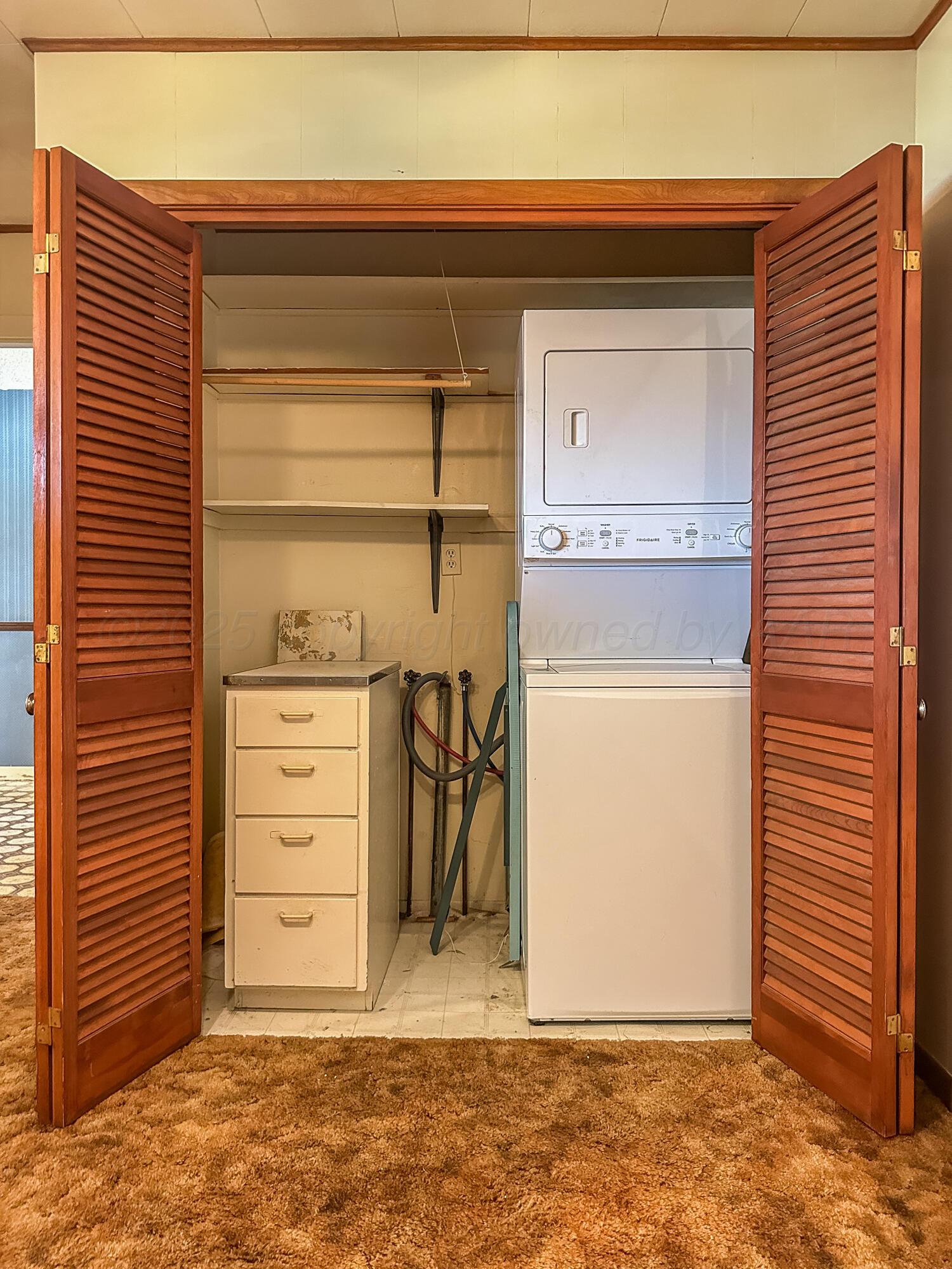 1705 Takewell Street Borger, TX 79007 - Photo 12 of 26 IMG_8611