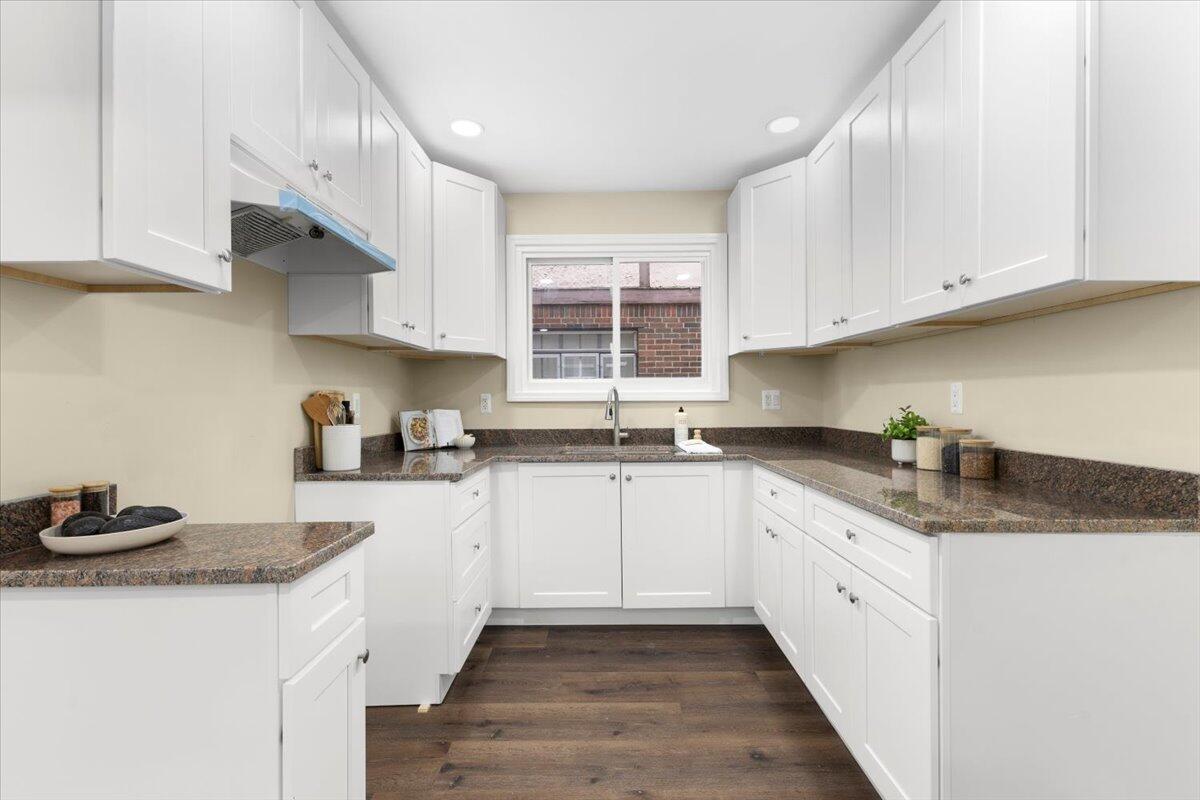 17153 Northlawn Street Detroit, MI 48221 - Photo 14 of 39 07-IMG_8049