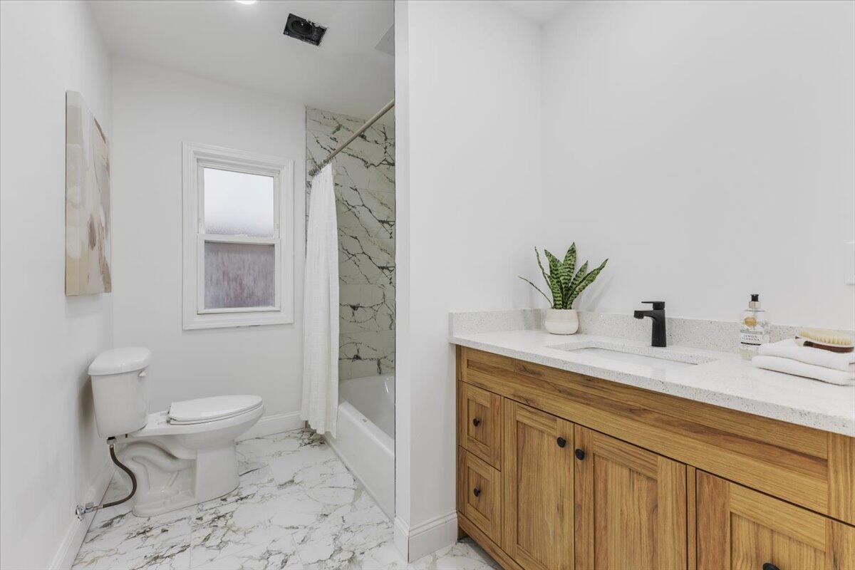 17153 Northlawn Street Detroit, MI 48221 - Photo 15 of 39 13-IMG_7969