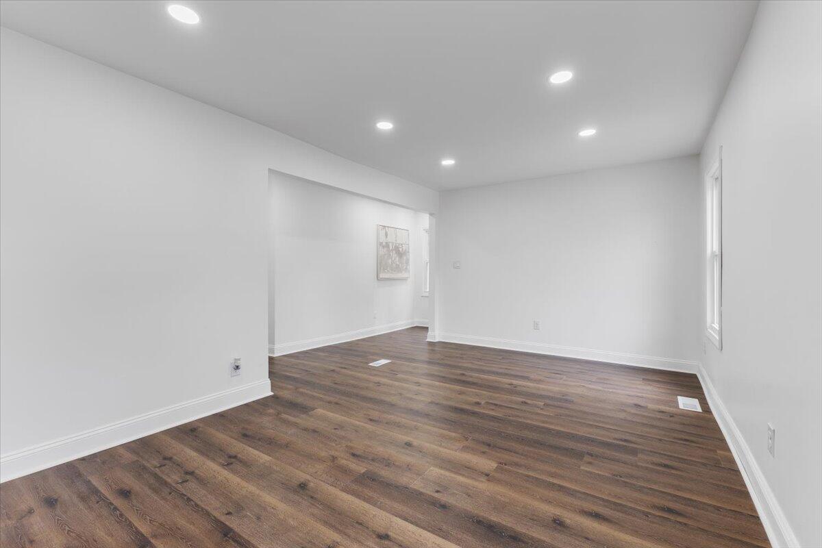 17153 Northlawn Street Detroit, MI 48221 - Photo 23 of 39 02-IMG_8094 - Copy