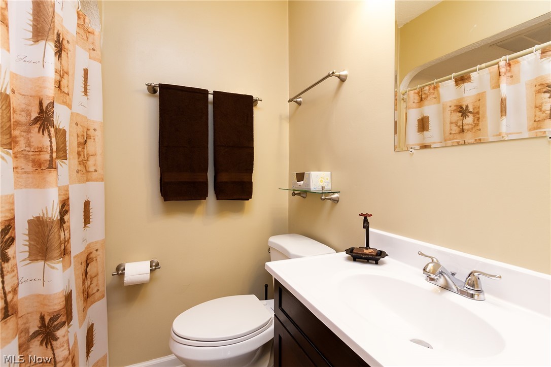 3011 Hearthstone Road Cleveland, OH 44134 - Photo 9 of 35 Full bath on the first floor