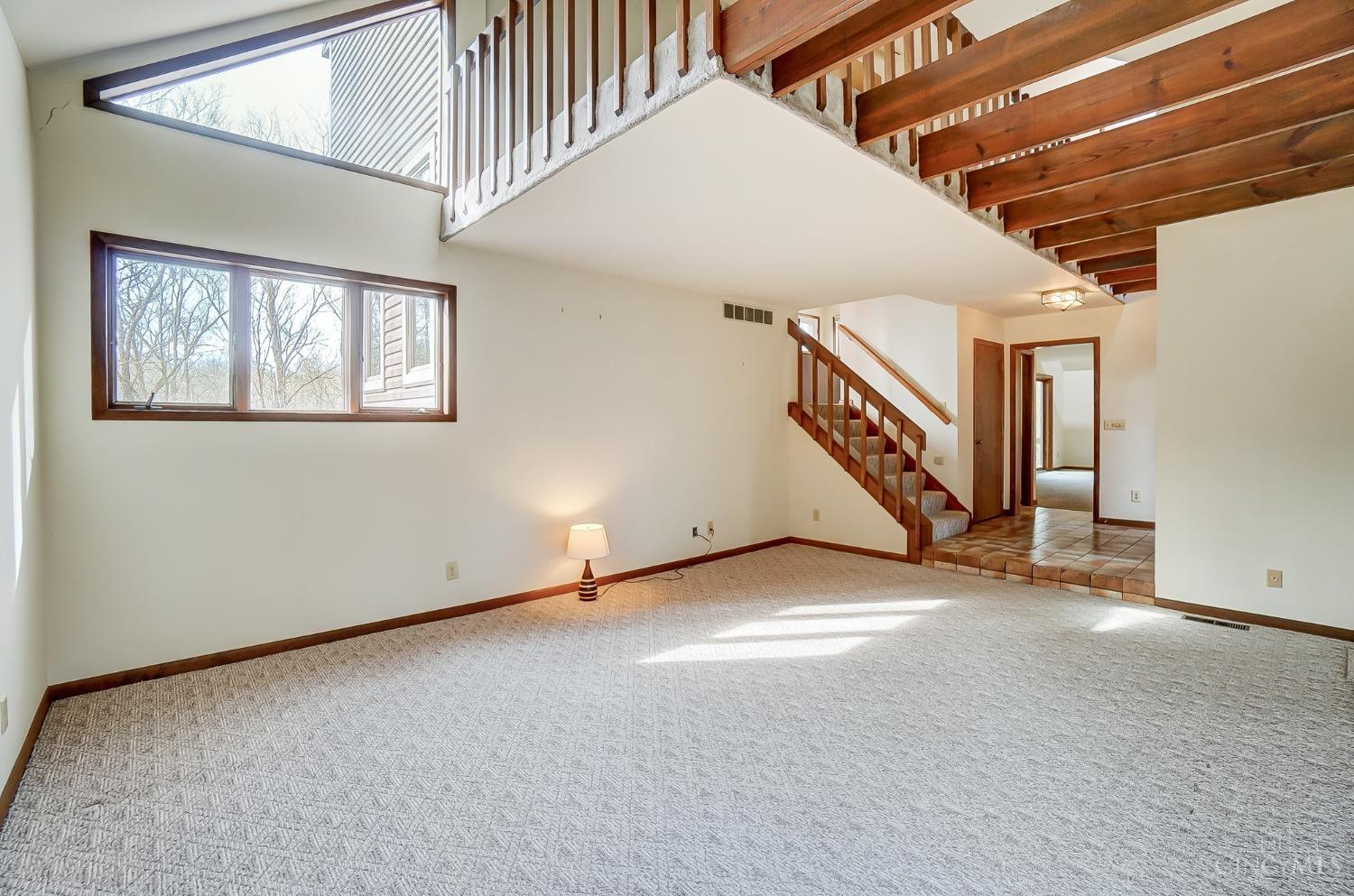 2923 Kleeman Road Cincinnati, OH 45211 - Photo 4 of 36