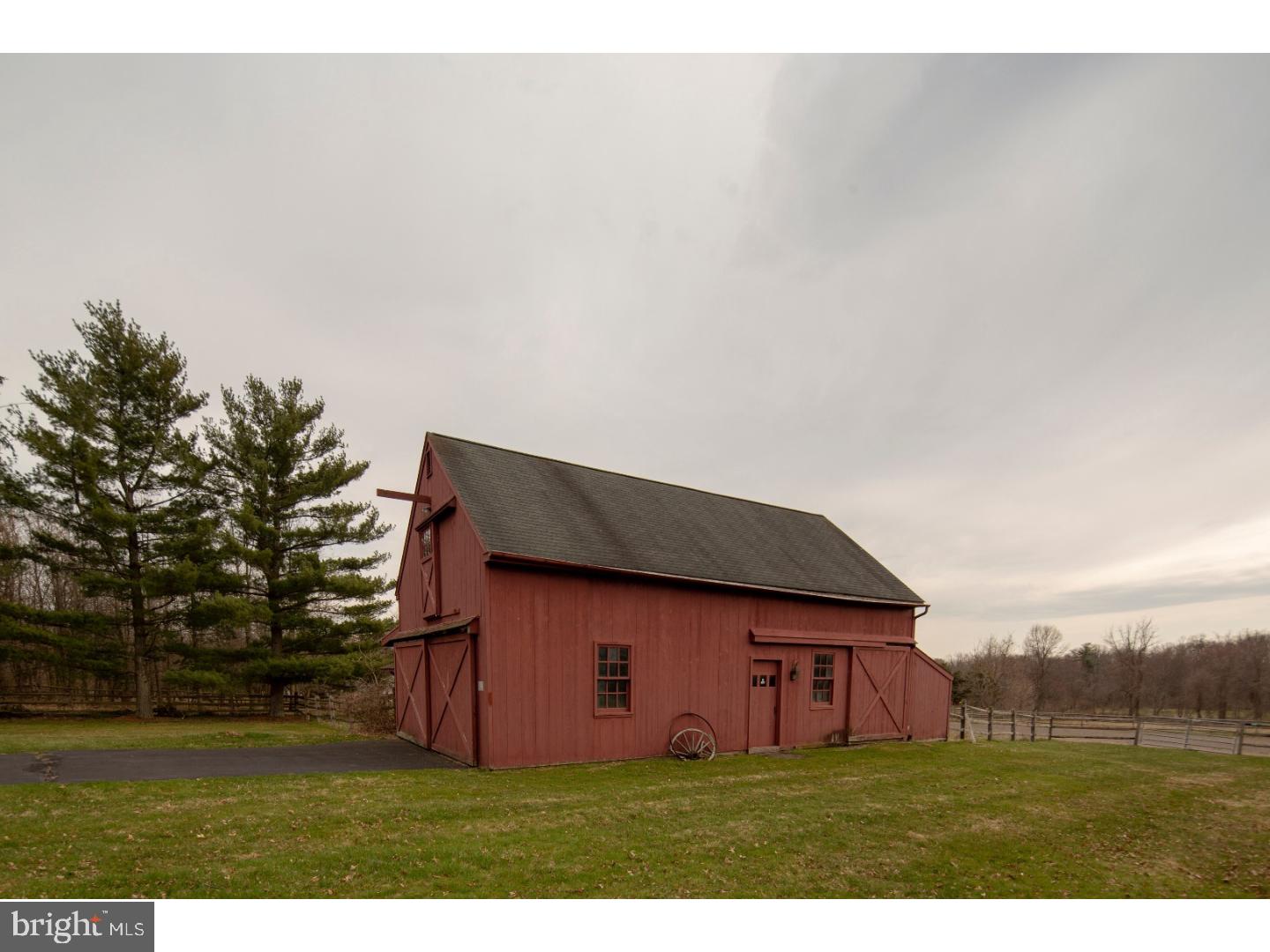 2616 Ash Mill Road Buckingham, PA 18902 - Photo 19 of 23 Barn