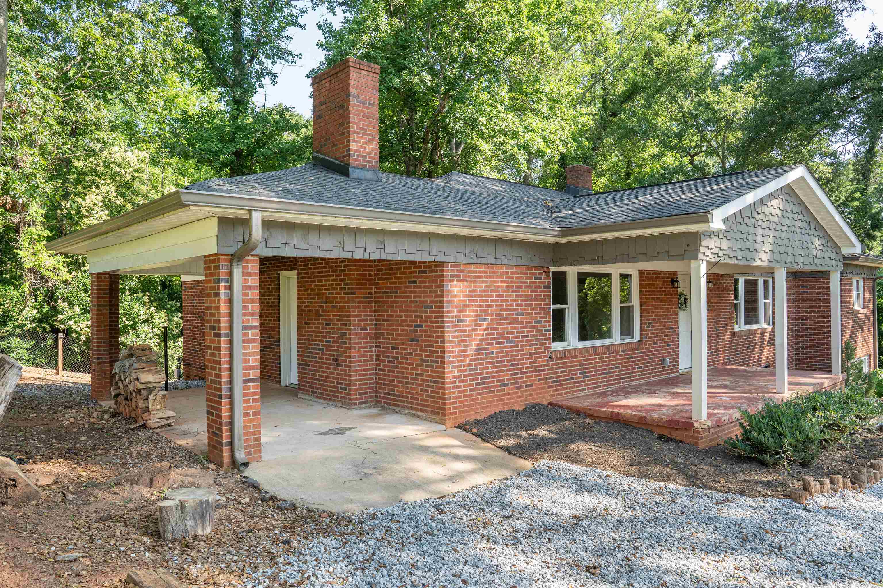 174 Spartanburg Road Duncan, SC 29334 - Photo 14 of 42 Gallery Image 14