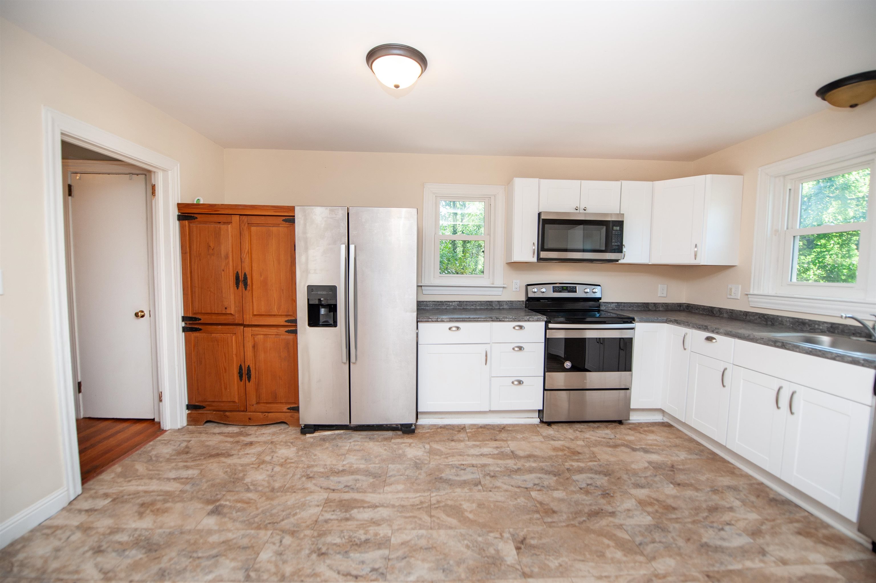 174 Spartanburg Road Duncan, SC 29334 - Photo 5 of 42 Gallery Image 5