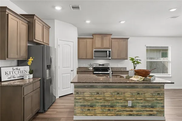 $285,000 | 1939 Thorndyke Lane, Bryan, TX 77807