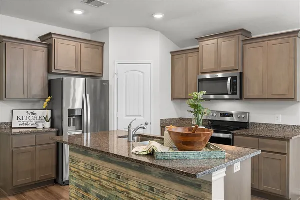 $285,000 | 1939 Thorndyke Lane, Bryan, TX 77807