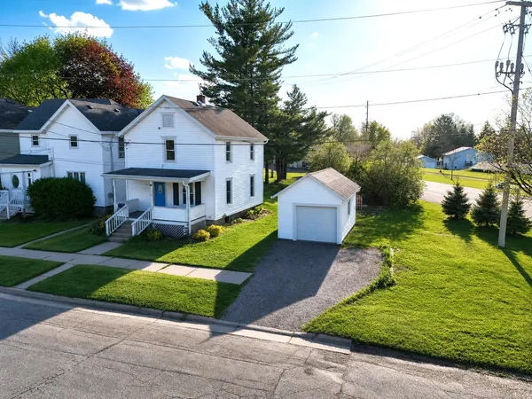$164,900 | 501 16th Avenue, Monroe, WI 53566