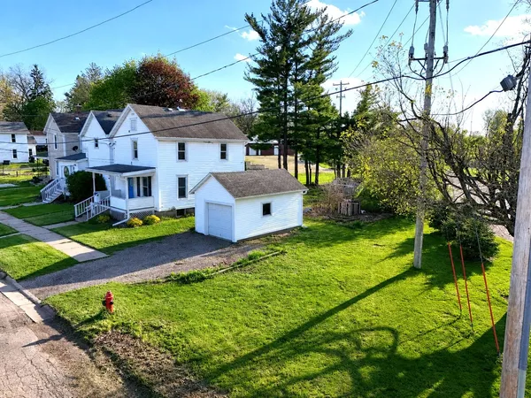 $164,900 | 501 16th Avenue, Monroe, WI 53566