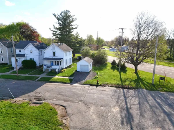 $164,900 | 501 16th Avenue, Monroe, WI 53566