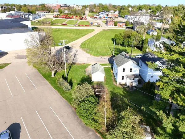 $164,900 | 501 16th Avenue, Monroe, WI 53566