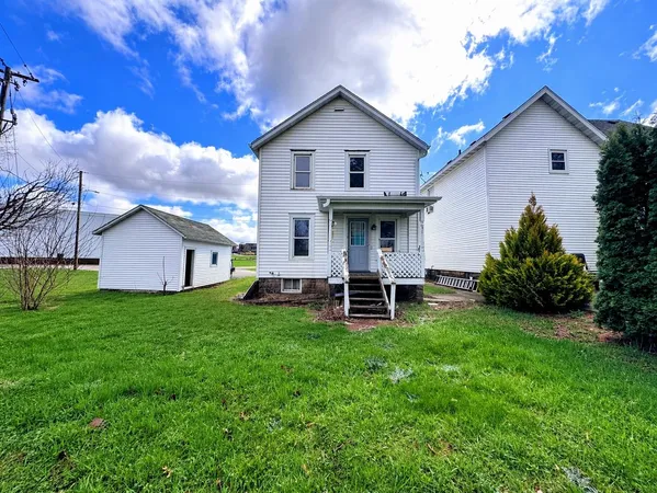 $179,900 | 501 16th Avenue, Monroe, WI 53566