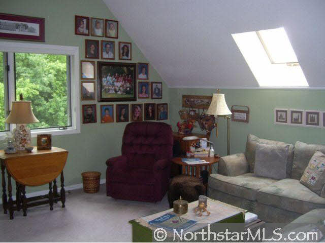 1505 Hollybrook Road Wayzata, MN 55391 - Photo 9 of 10 Gallery Image 9
