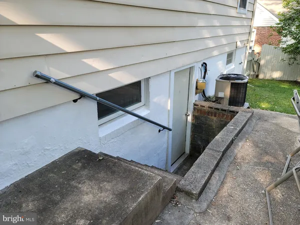 $2,500 | 1015 Veirs Mill Road, Rockville, MD 20851