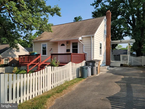 $2,500 | 1015 Veirs Mill Road, Rockville, MD 20851