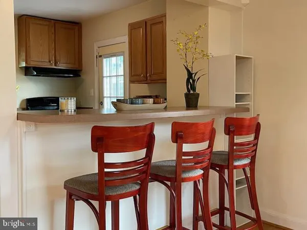 $2,500 | 1015 Veirs Mill Road, Rockville, MD 20851