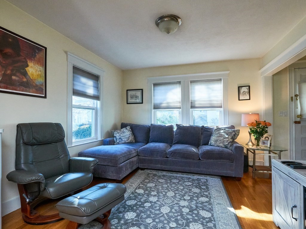 20 Howe Street, Unit 20 Watertown, MA 02472 - Photo 4 of 19 Gallery Image 4