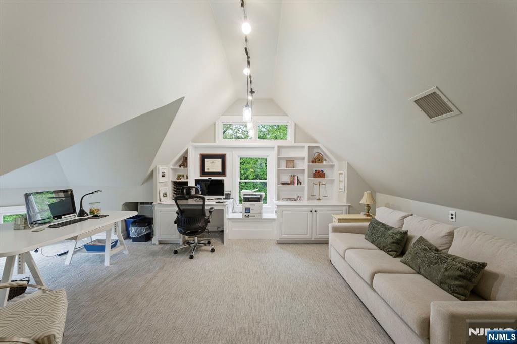 203 Heights Road Ridgewood, NJ 07450 - Photo 41 of 41 a living room with furniture
