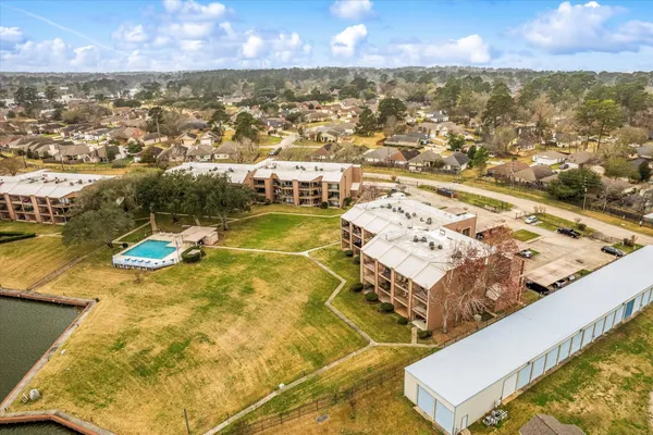 $198,000 | 15575 Marina Drive, Unit 316C, Montgomery, TX 77356