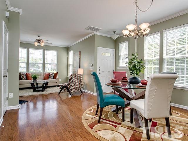 Open concept living - Superb!