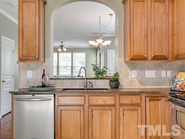 Easy sight lines to living area - great for entertaining!