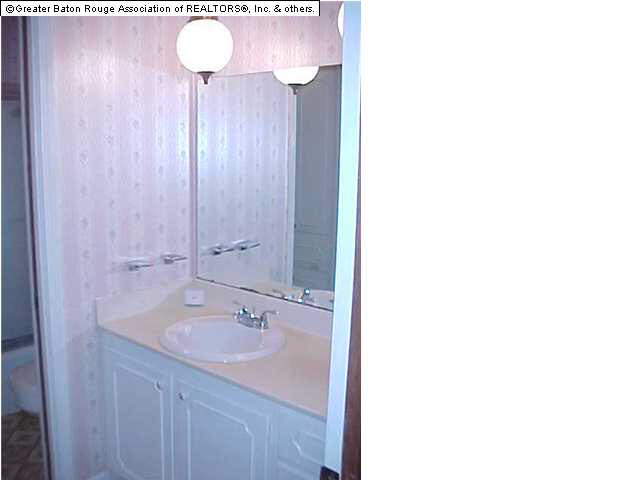 3585 Ridgemont Drive Baton Rouge, LA 70814 - Photo 27 of 32 Gallery Image 27