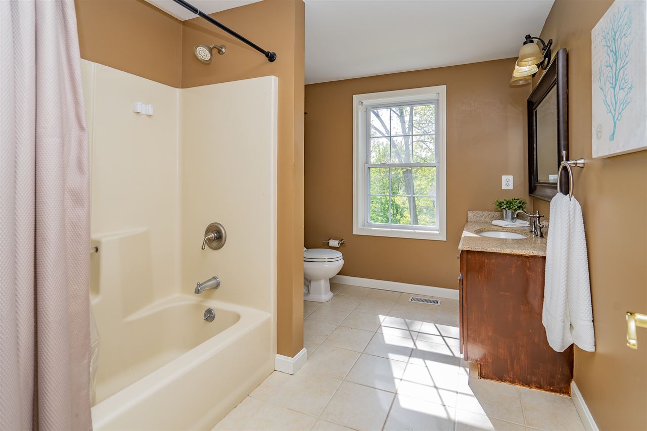 3 Sheffield Road Nashua, NH 03062 - Photo 22 of 39