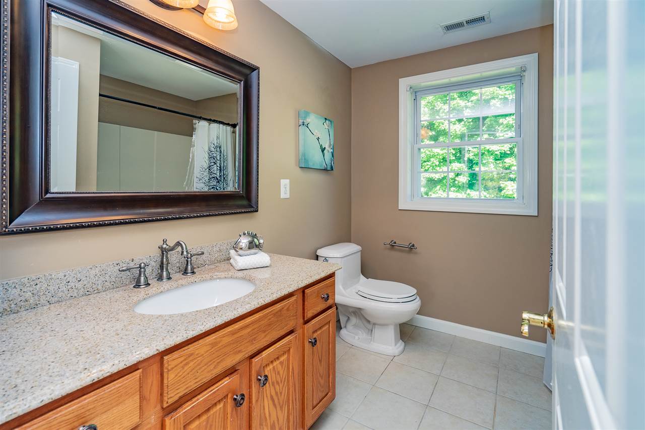 3 Sheffield Road Nashua, NH 03062 - Photo 29 of 39